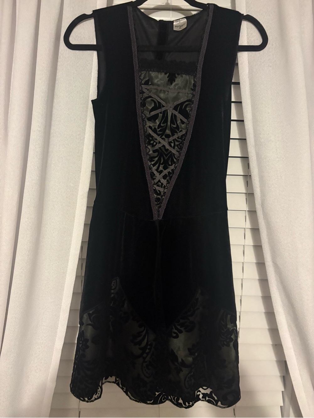 Girls Black Velvet & Burnout Lace Sleeveless Halloween Dress